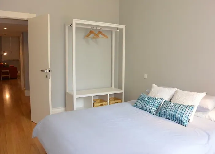 Casa Paillard, By Flat In *